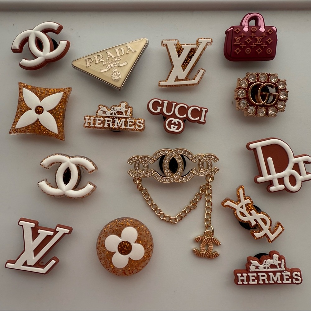 15 shoe charms